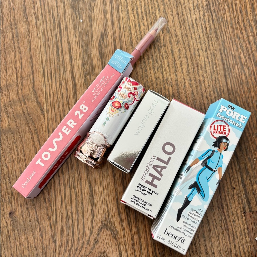 New makeup bundle